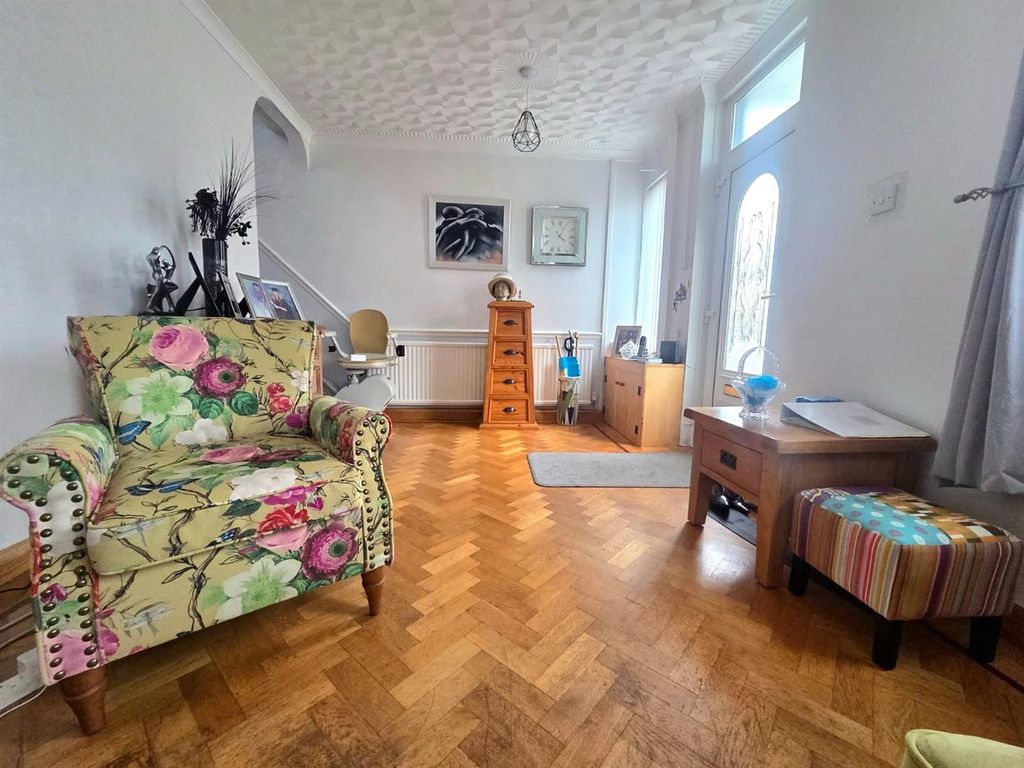 Property photo 2 of 21 674d7Bf0-c746-4B08-830F-F0Fc1B062816.Jpg