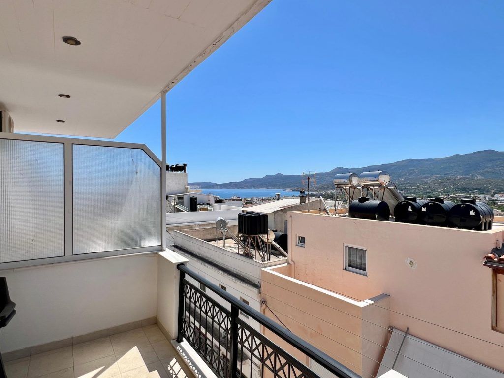 Property photo 1 of 28