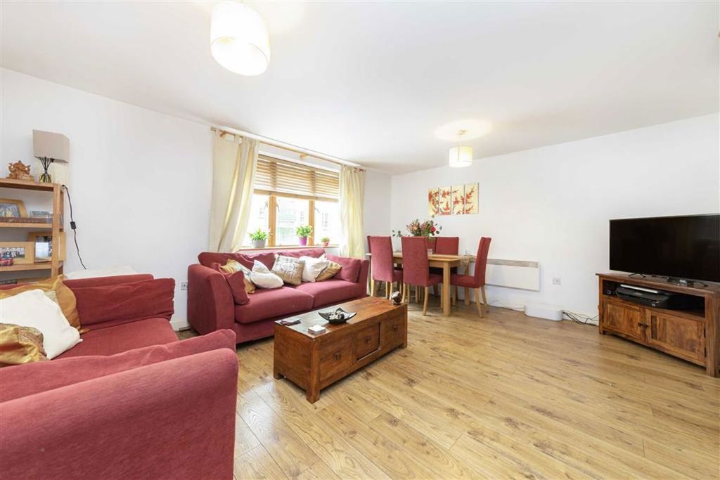 Property photo 2 of 7