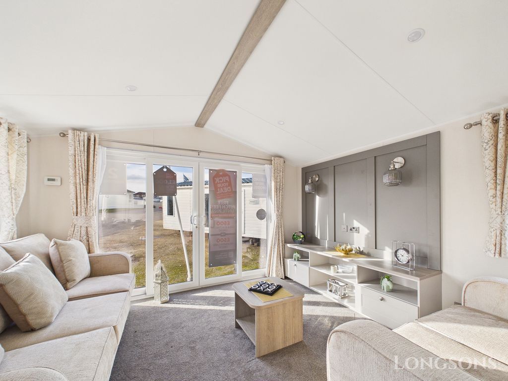 Property photo 2 of 14 Cam02173G0 Pr0352 Still019