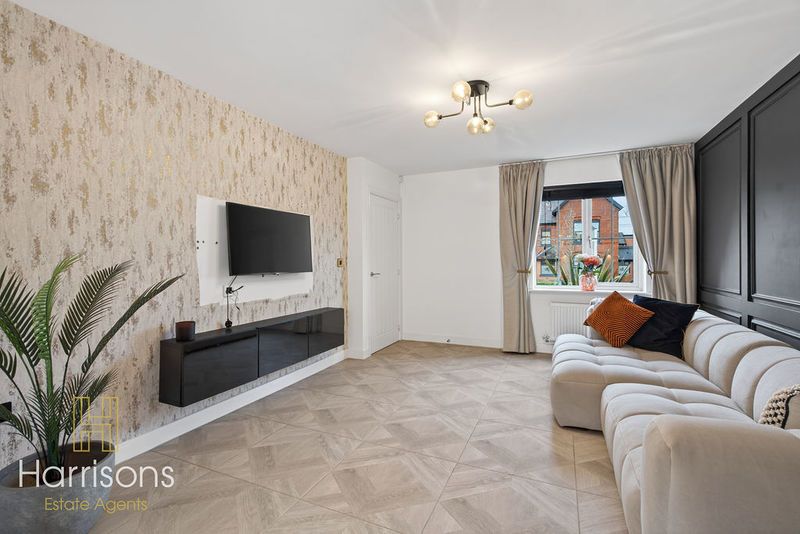 Property photo 3 of 26 Photo 8