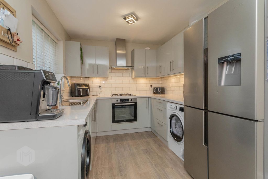 Property photo 2 of 27 Photograph