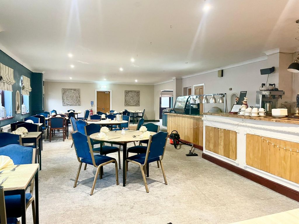 Property photo 3 of 21