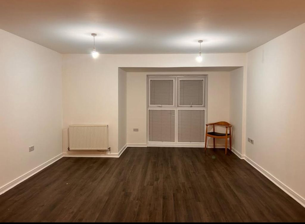 Property photo 2 of 9 Gallery