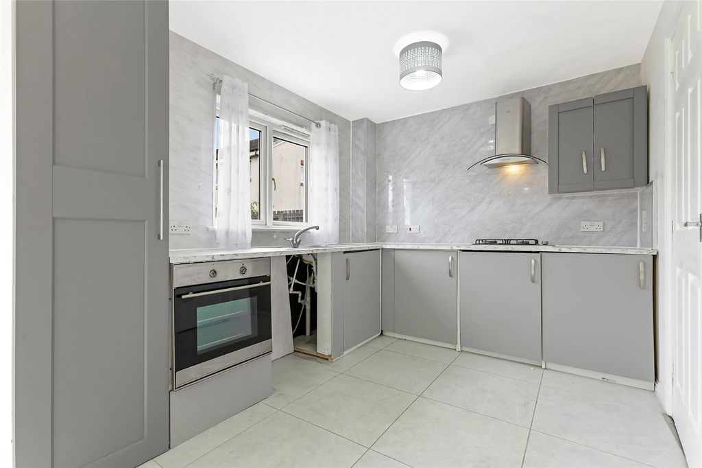 Property photo 3 of 21 Picture No. 05