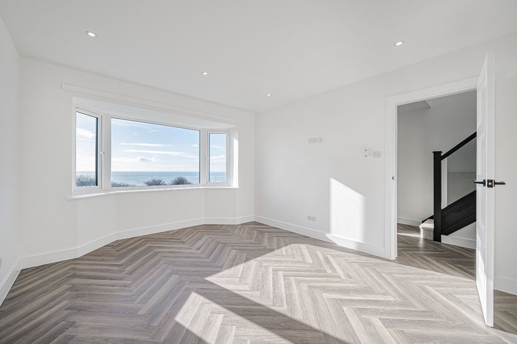 Additional image 26 of 4 bed detached house for saleSouth Coast Road, Telscombe Cliffs, Peacehaven, East Sussex BN10