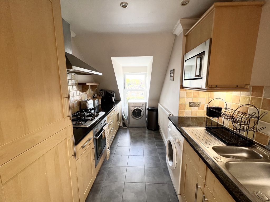 Property photo 3 of 11 20240429_143751657_i