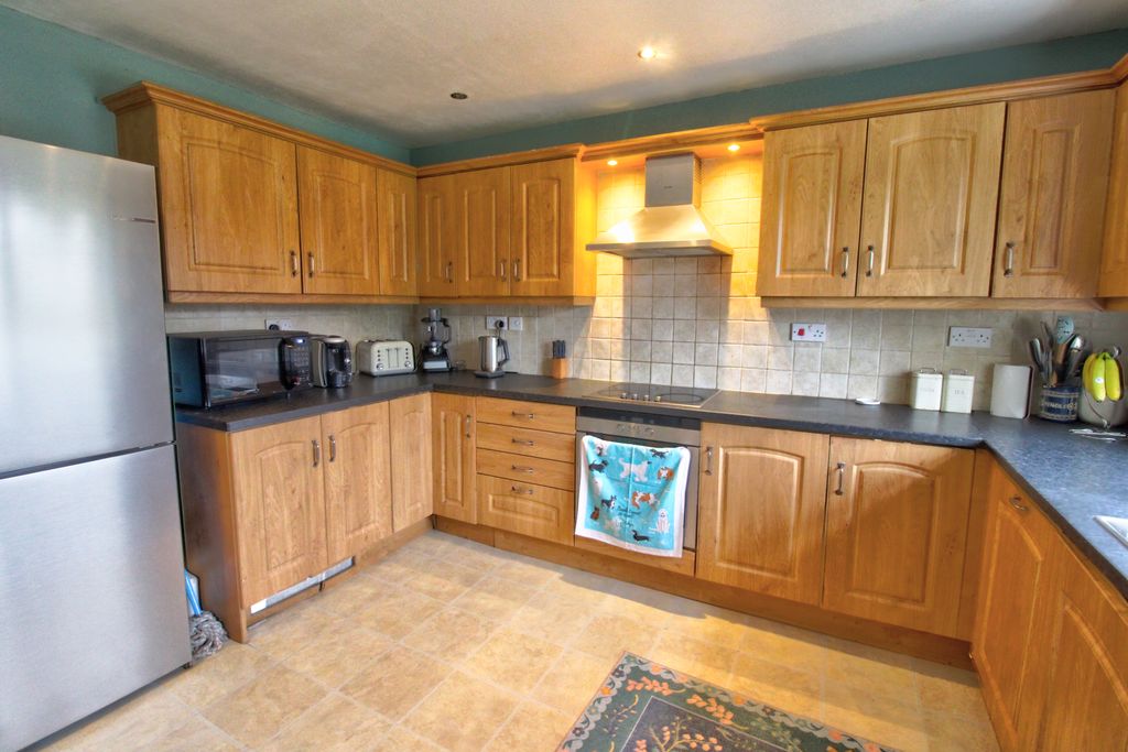 Property photo 3 of 40 Img_0683_4_5