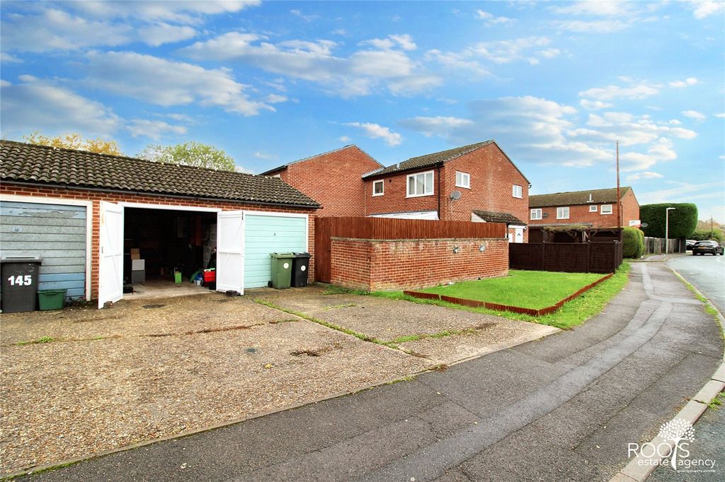 Property photo 2 of 10 Garage And Driveway