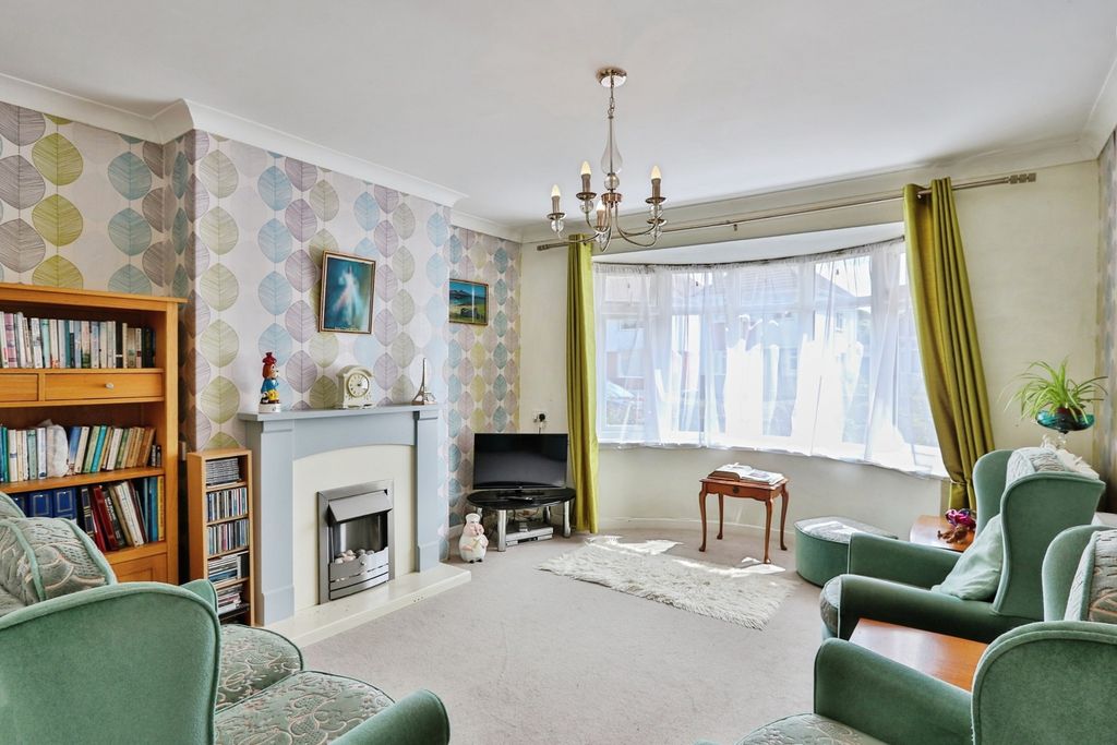 Property photo 2 of 17 Reception Room
