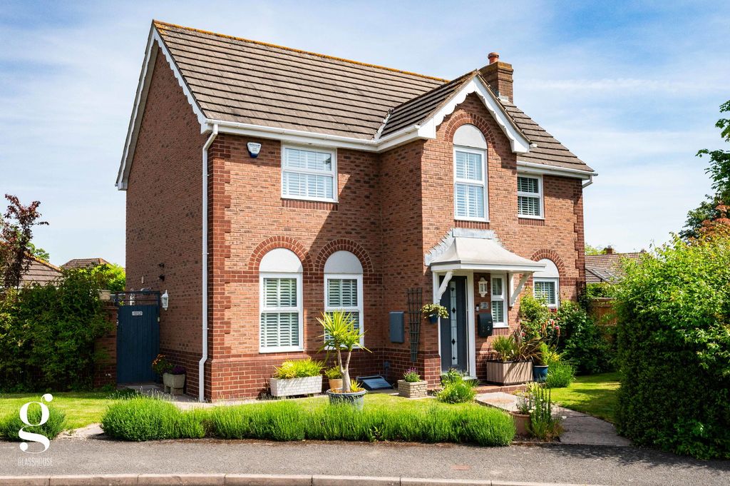Property photo 1 of 33