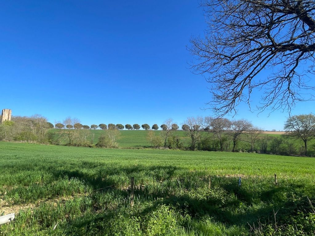 Property photo 2 of 49