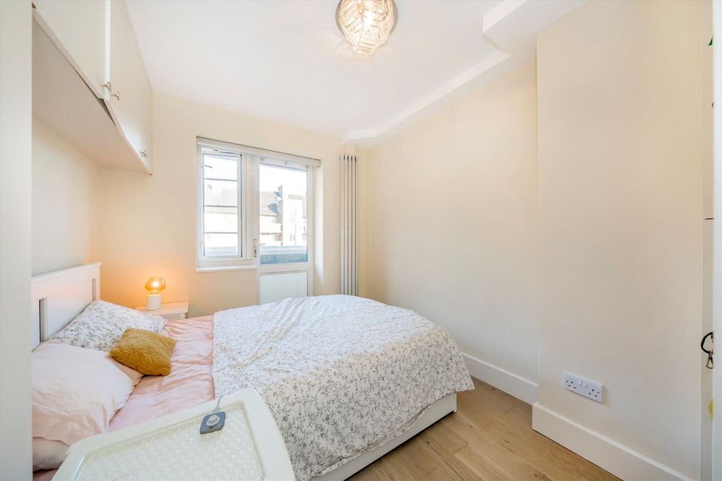 Property photo 3 of 4