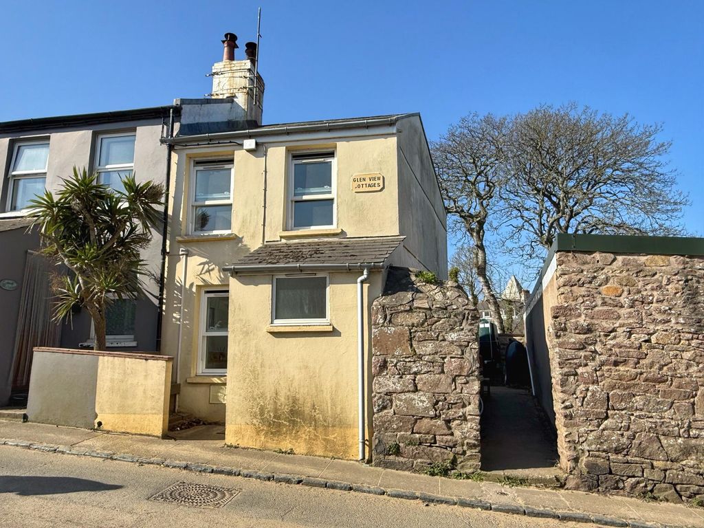 Property photo 1 of 9