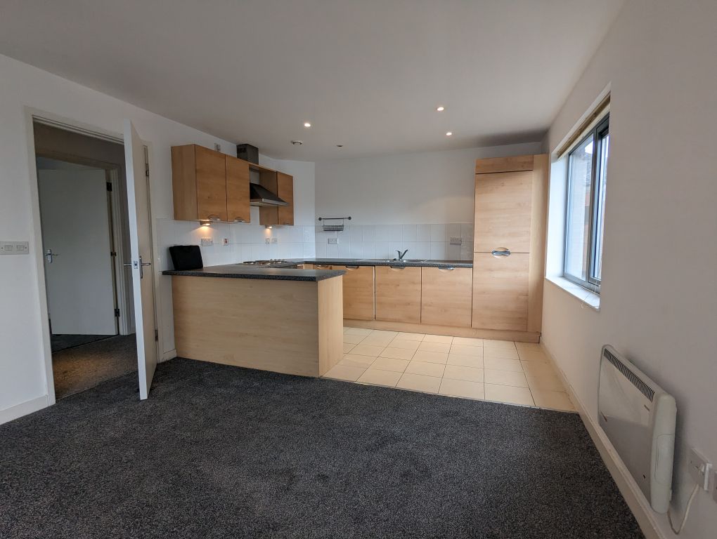 Property photo 2 of 6 Kitchen