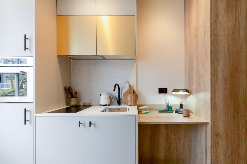 Property photo 3 of 5 Kitchen