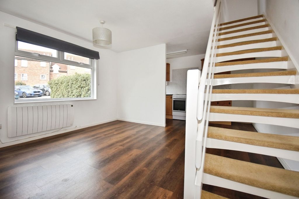 Property photo 2 of 11 Living Room