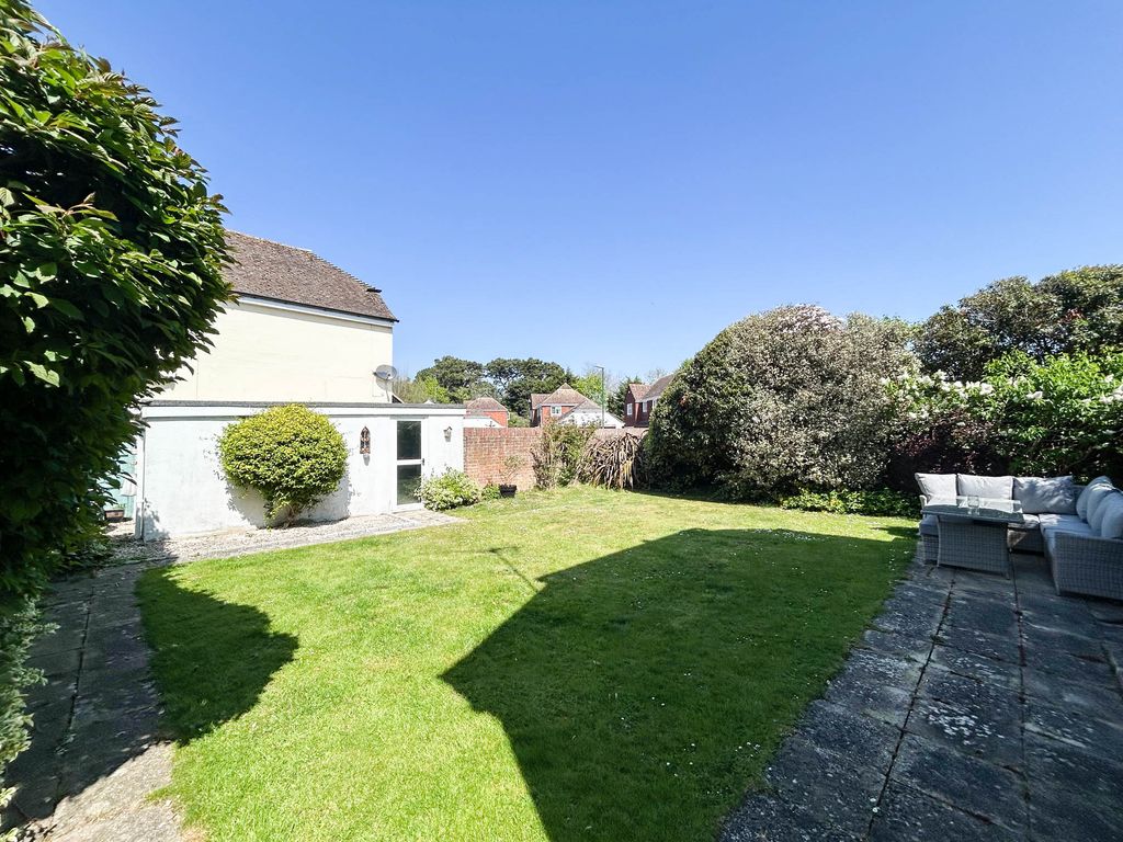 Property photo 2 of 13