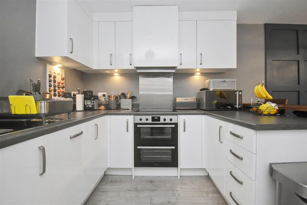 Property photo 2 of 16 Dsc_1151.Jpg