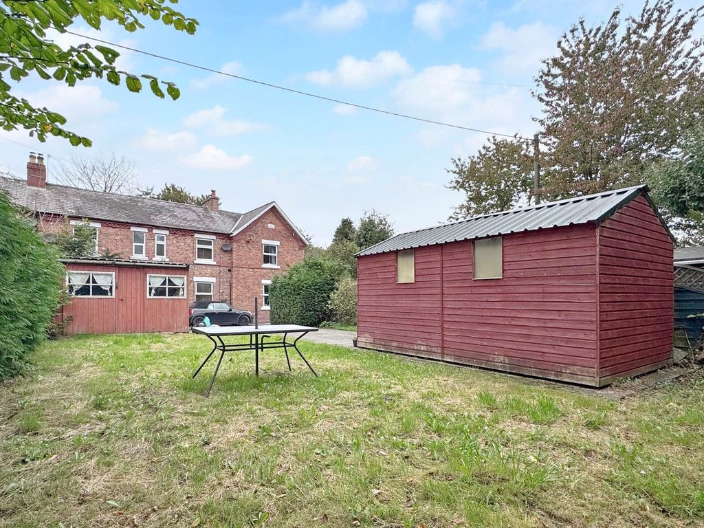 Property photo 2 of 36