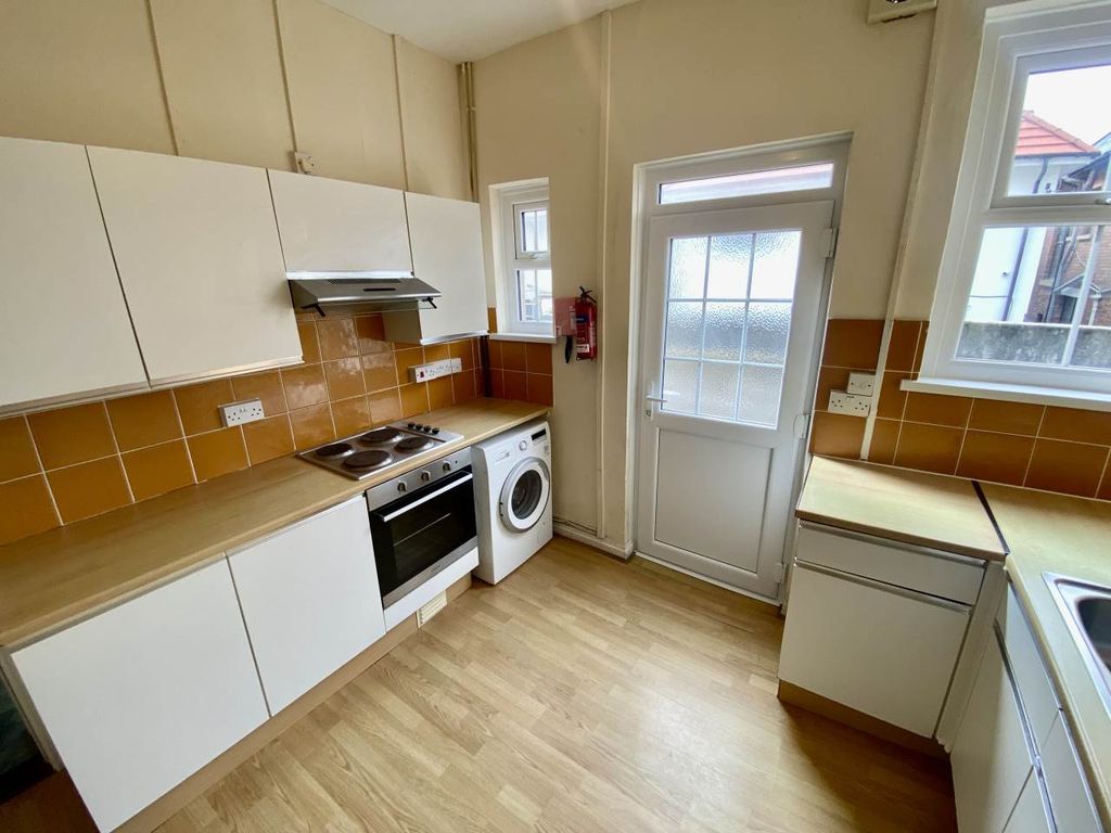 Property photo 3 of 15 Img_7264