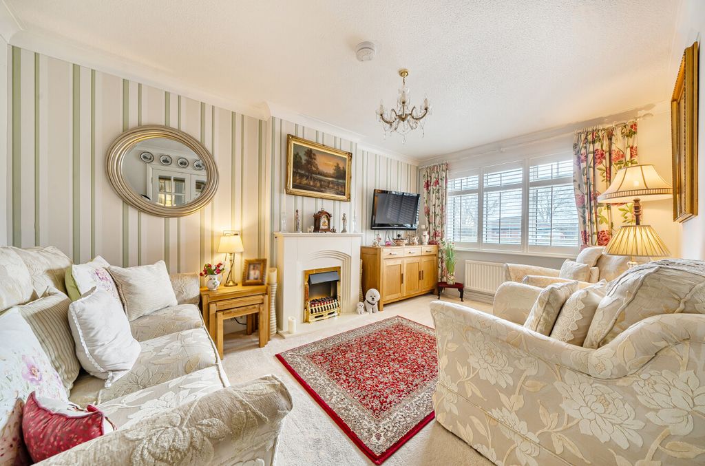 Property photo 2 of 14 1396750-4-6965076...