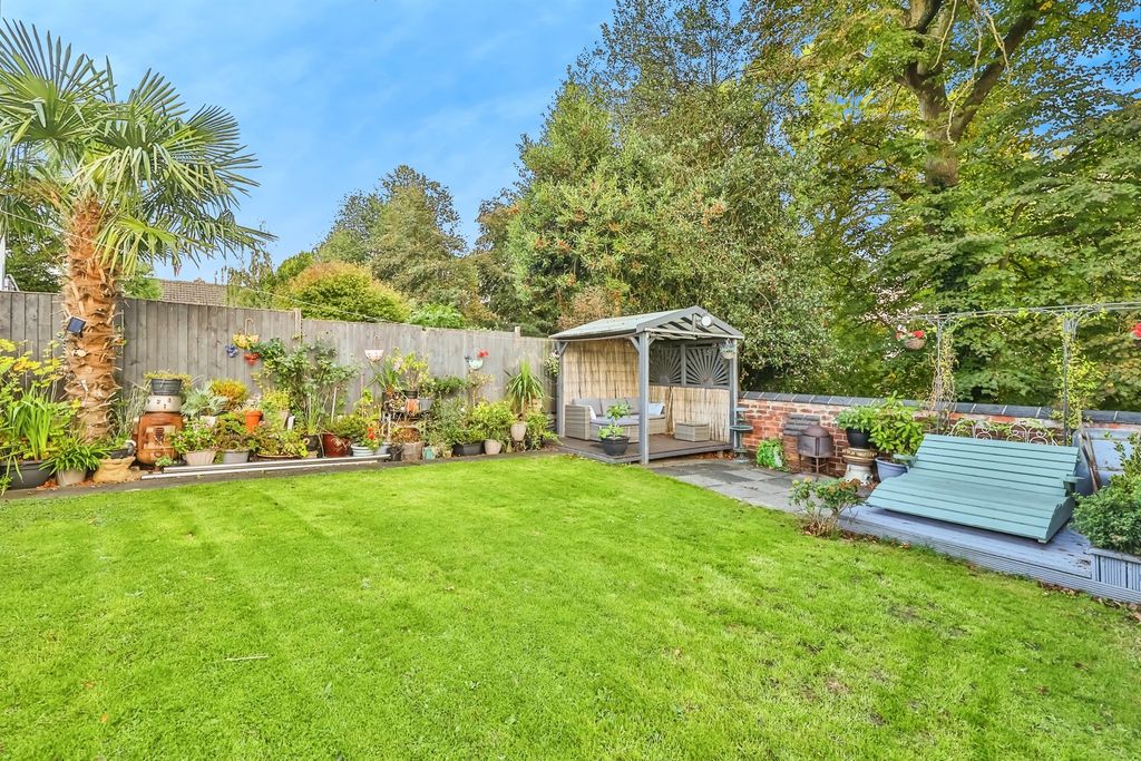 Property photo 3 of 17