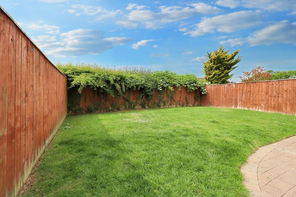 Property photo 2 of 24