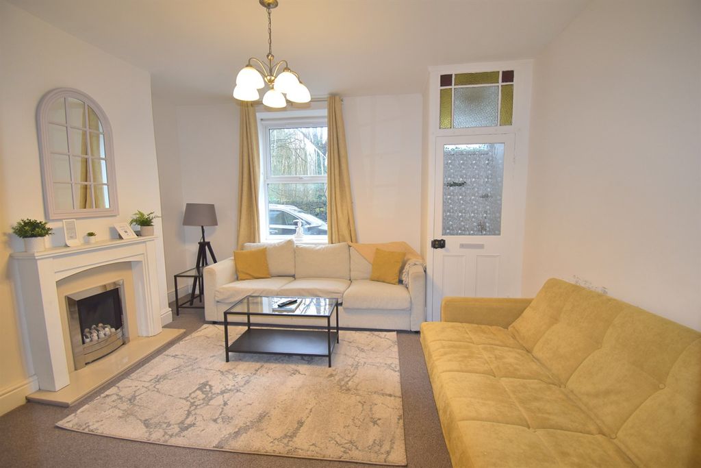 Property photo 2 of 12 Sitting Room