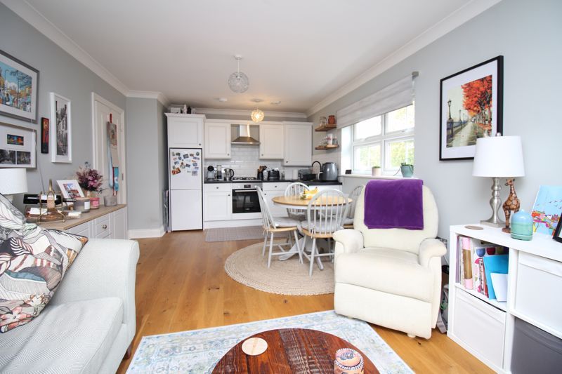 Property photo 3 of 6 Photo 6