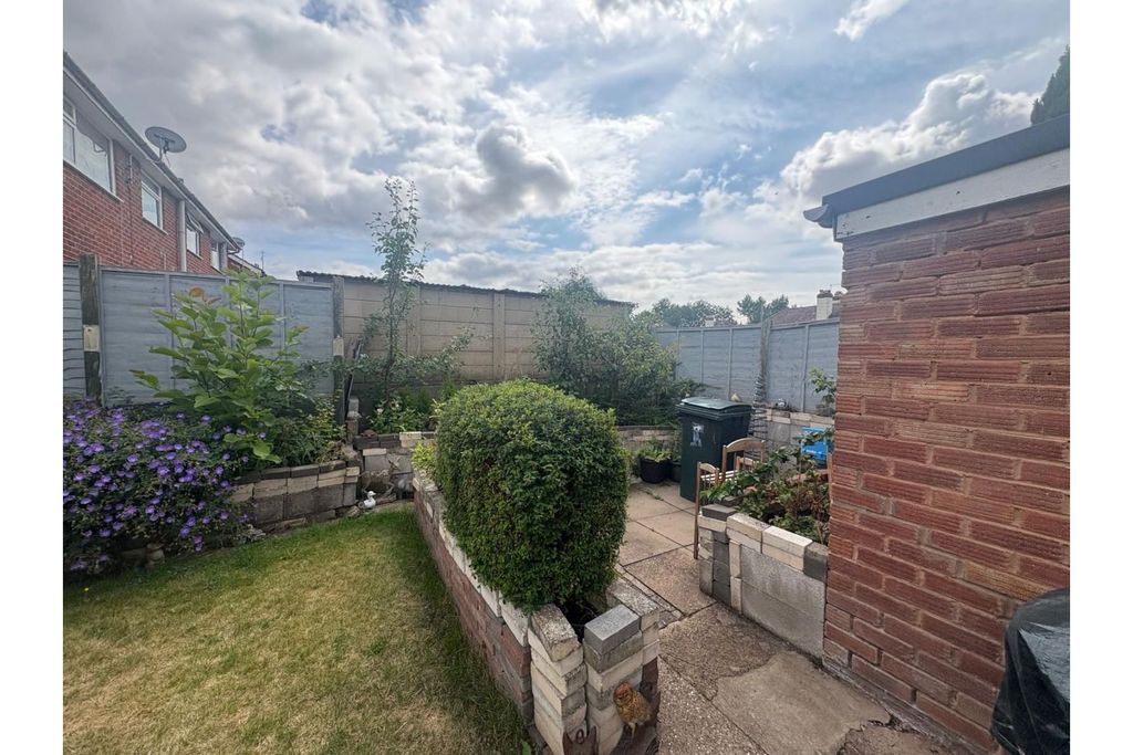 Property photo 3 of 7