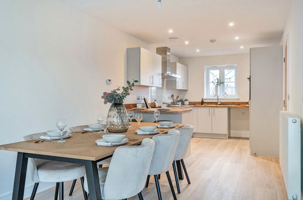 Property photo 3 of 22 Picture No. 19