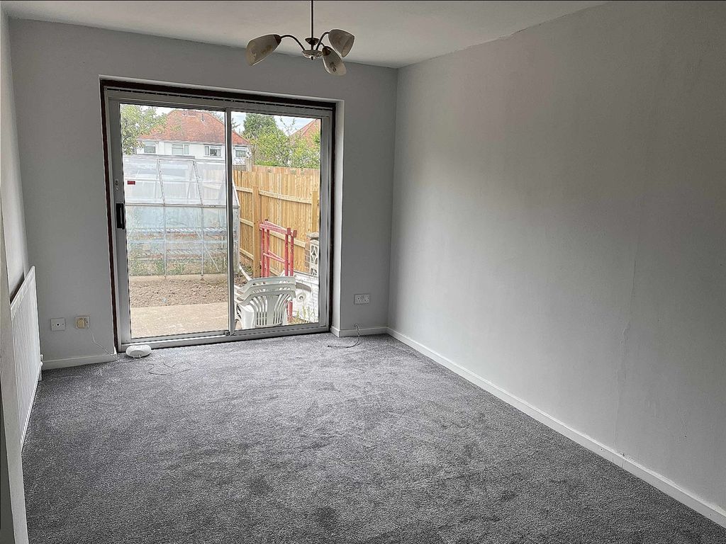 Property photo 3 of 14 Img_8230