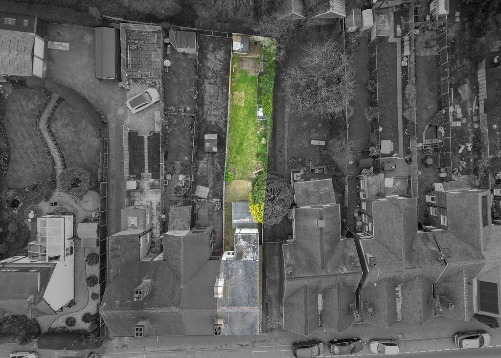 Property photo 2 of 18