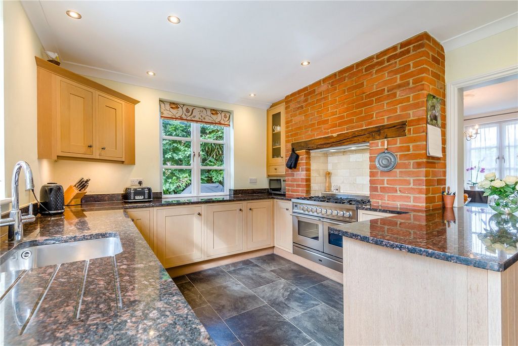 Property photo 3 of 21 Picture No. 38