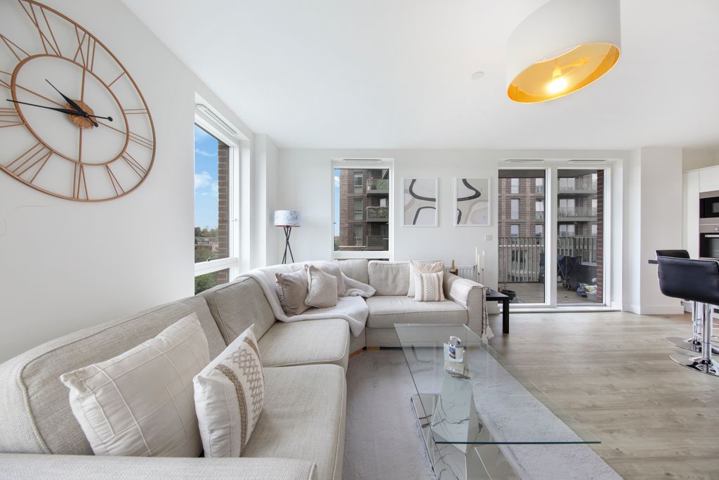 Property photo 3 of 15