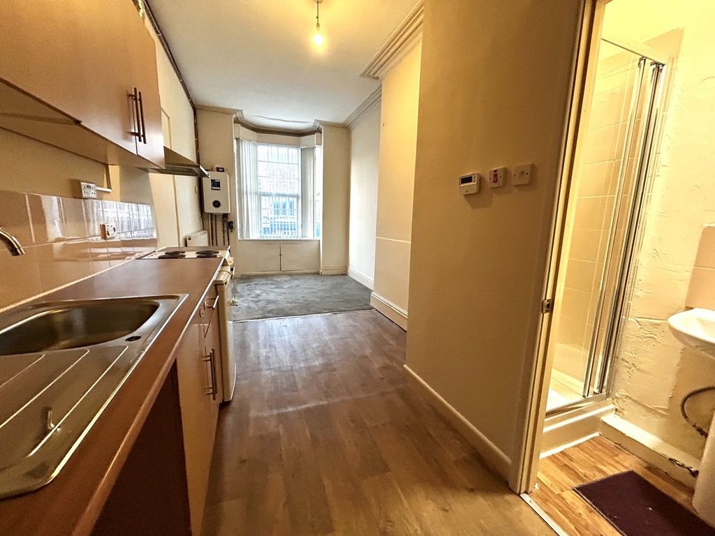 Property photo 1 of 3