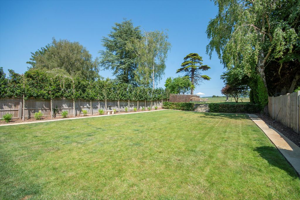 Property photo 2 of 25 Image