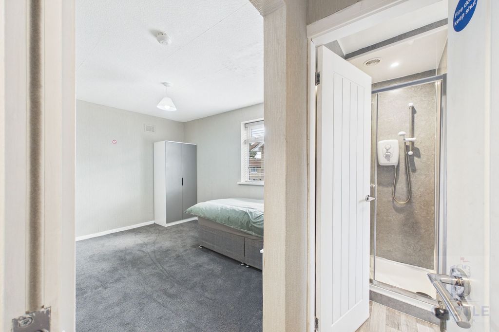 Property photo 3 of 7 Room 2 And Ensuite