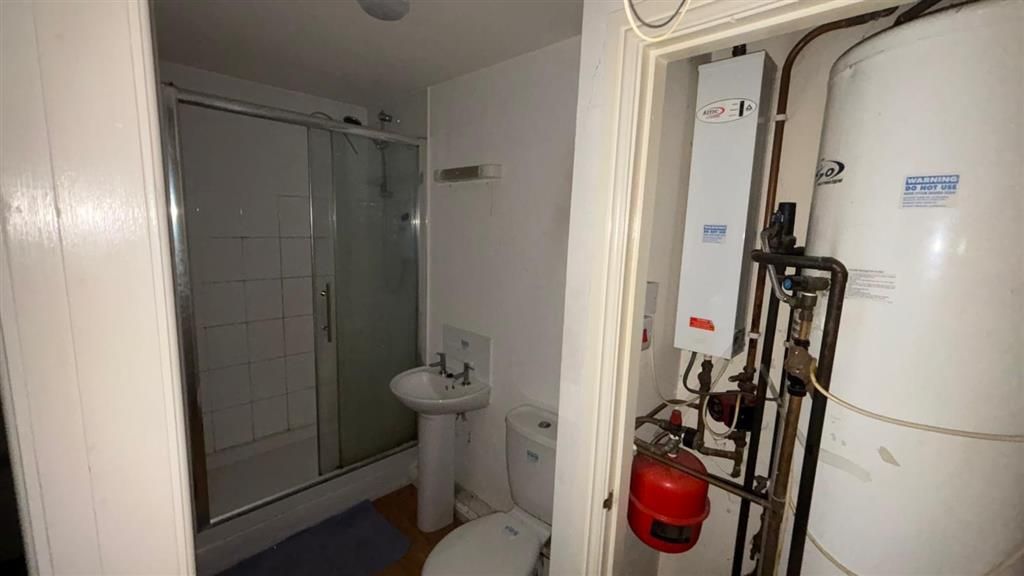 Property photo 3 of 4