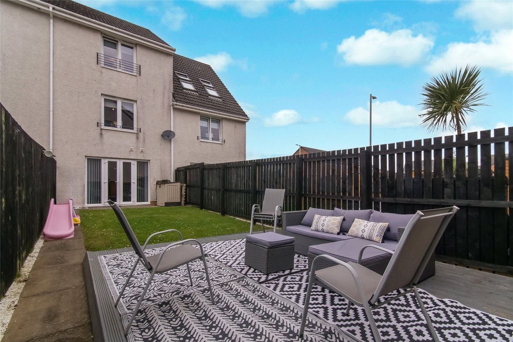 Additional image 12 of 4 bed terraced house for saleInchgreen Gardens, Greenock, Inverclyde PA15