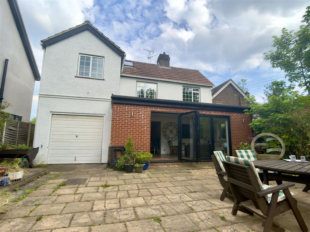 Additional image 34 of 4 bed detached house for saleHorsham Road, Crawley RH11