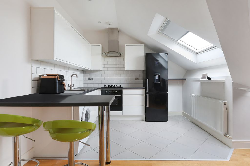 Property photo 3 of 10 Picture No. 01