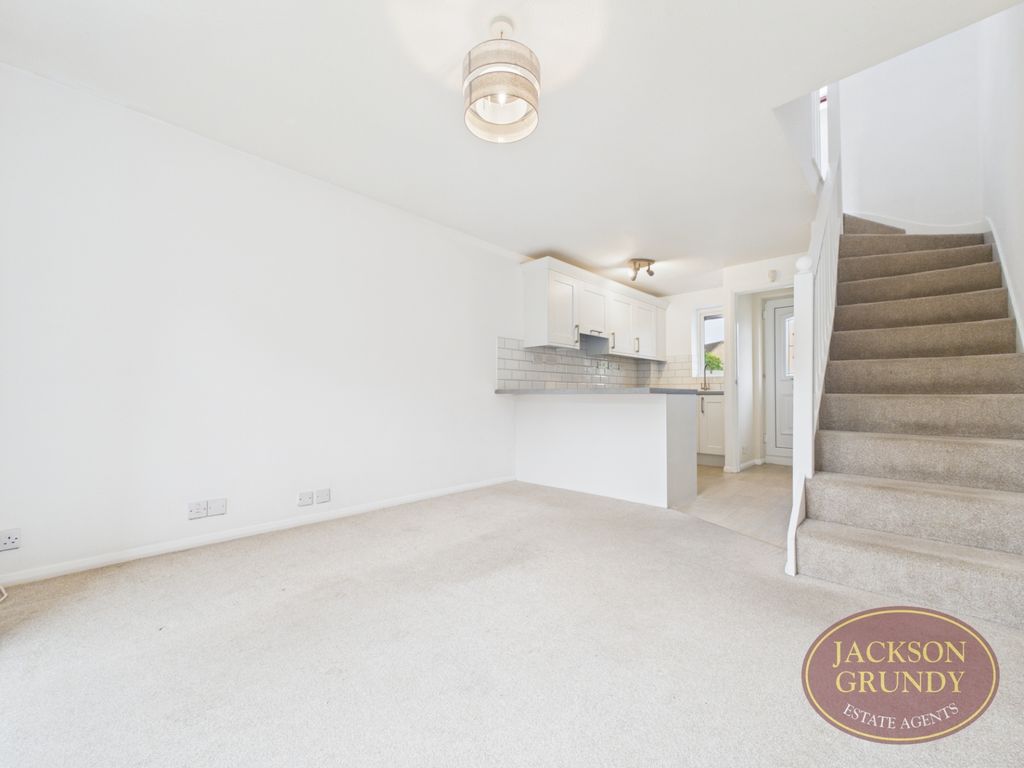 Property photo 3 of 7 Reims Court