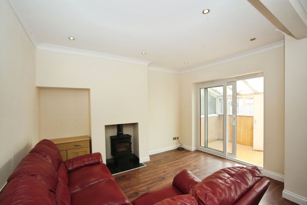 Property photo 3 of 14 Image 1