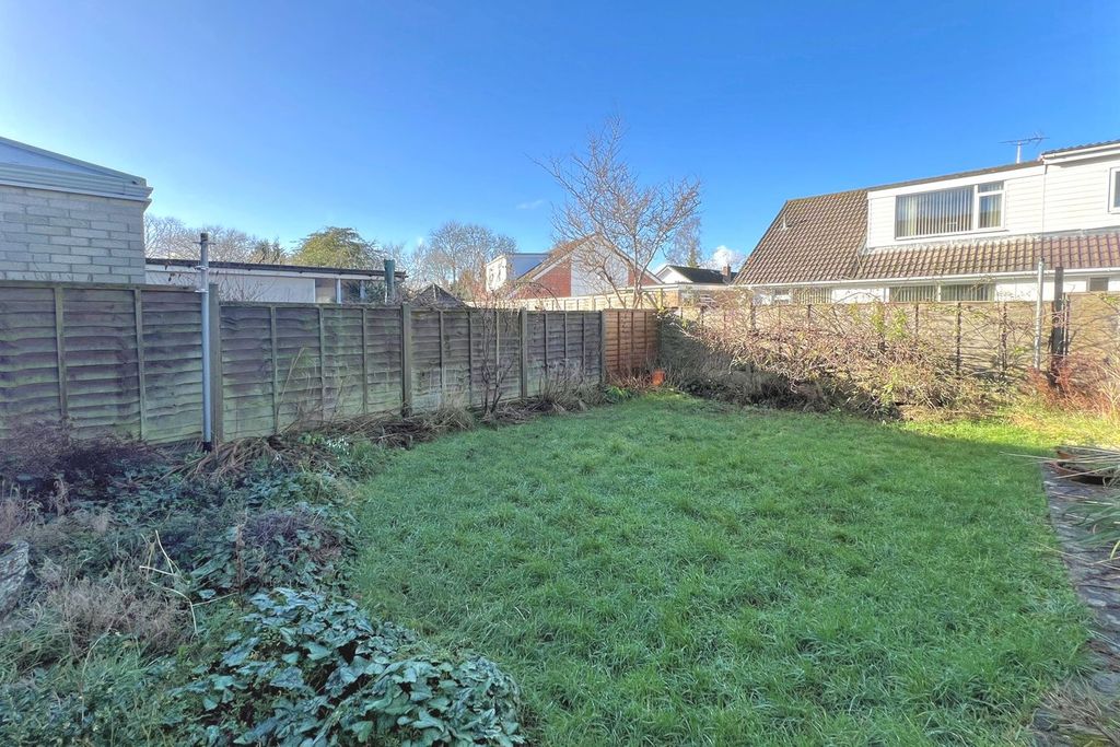 Property photo 2 of 12