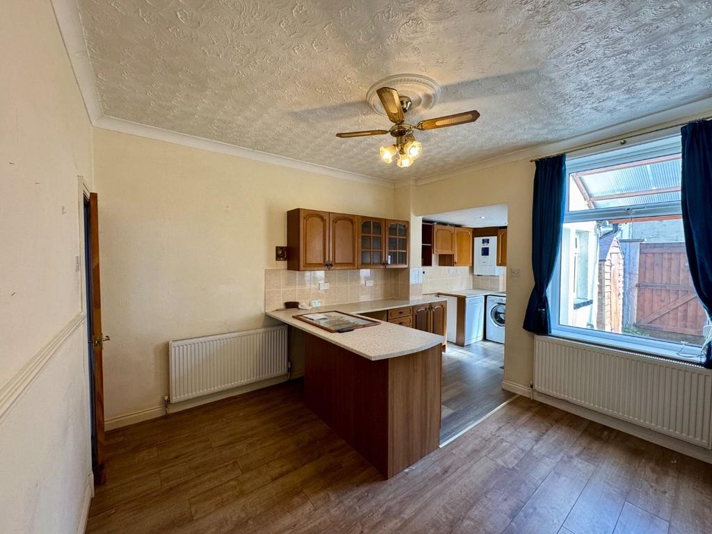 Property photo 3 of 15 Image00007.Jpeg