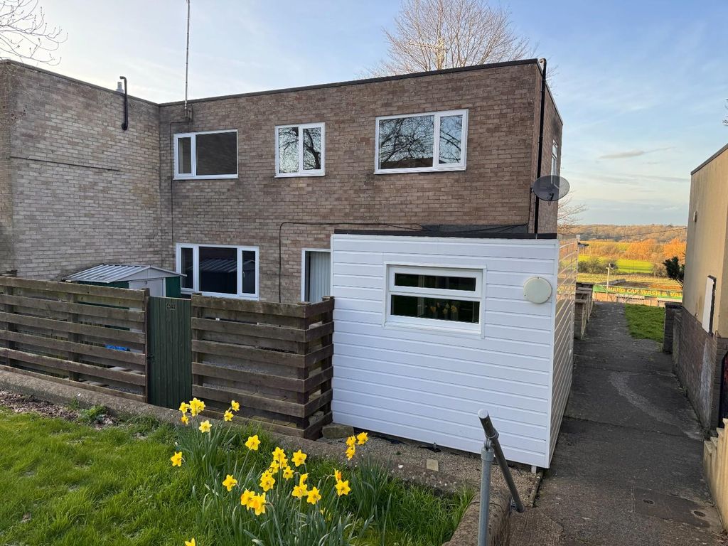 Property photo 1 of 13 Outside