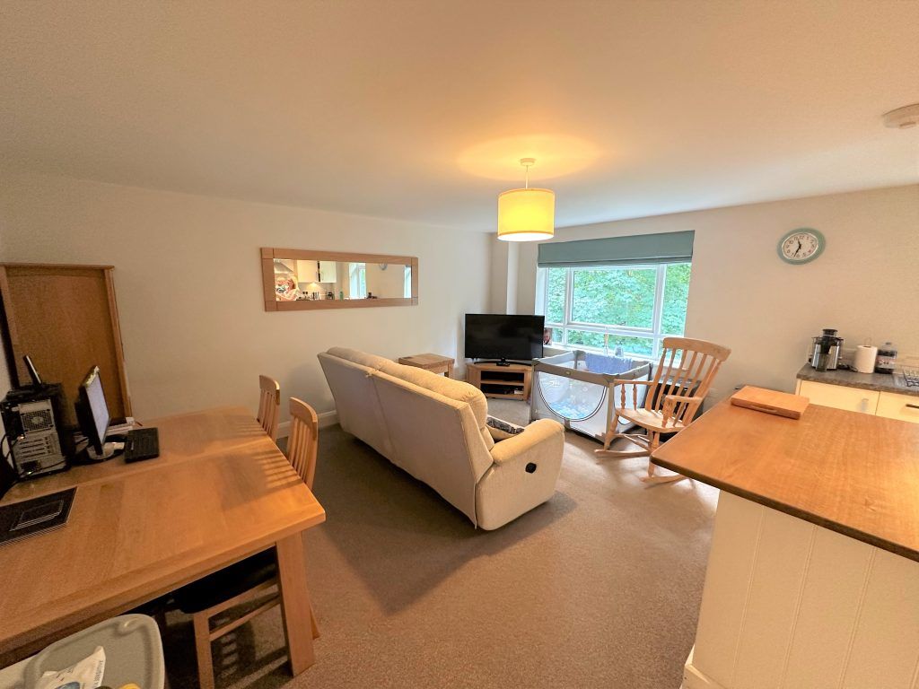 Property photo 3 of 7