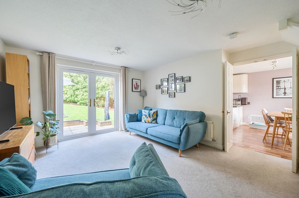 Property photo 2 of 22 1422277-18-69B00d...